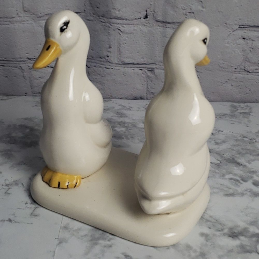 Vintage 1980s Ceramic White Ducks - Picture 10 of 17
